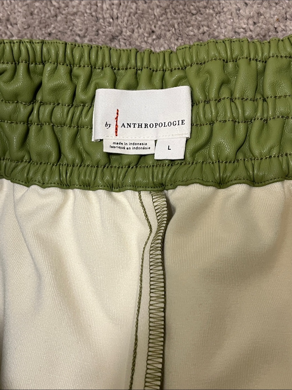 Anthropologie The Somerset Shorts: Faux Leather Edition size large - Picture 7 of 9